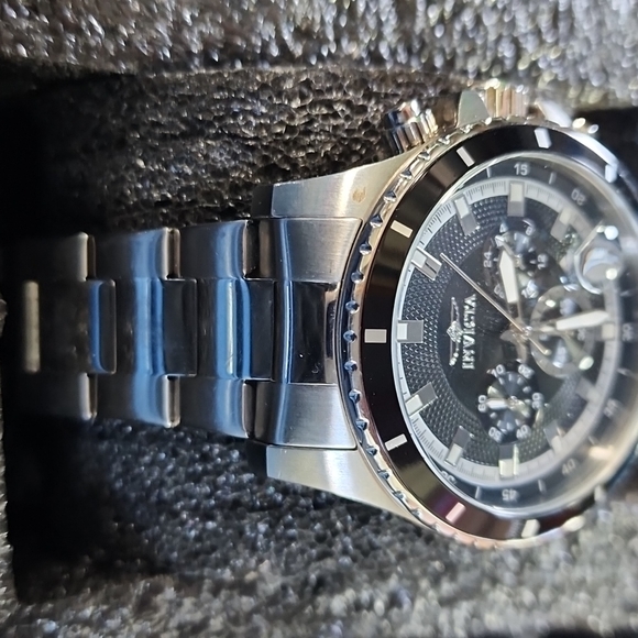 INVICTA 3 Watch Set with CASE LOT - Picture 9 of 10